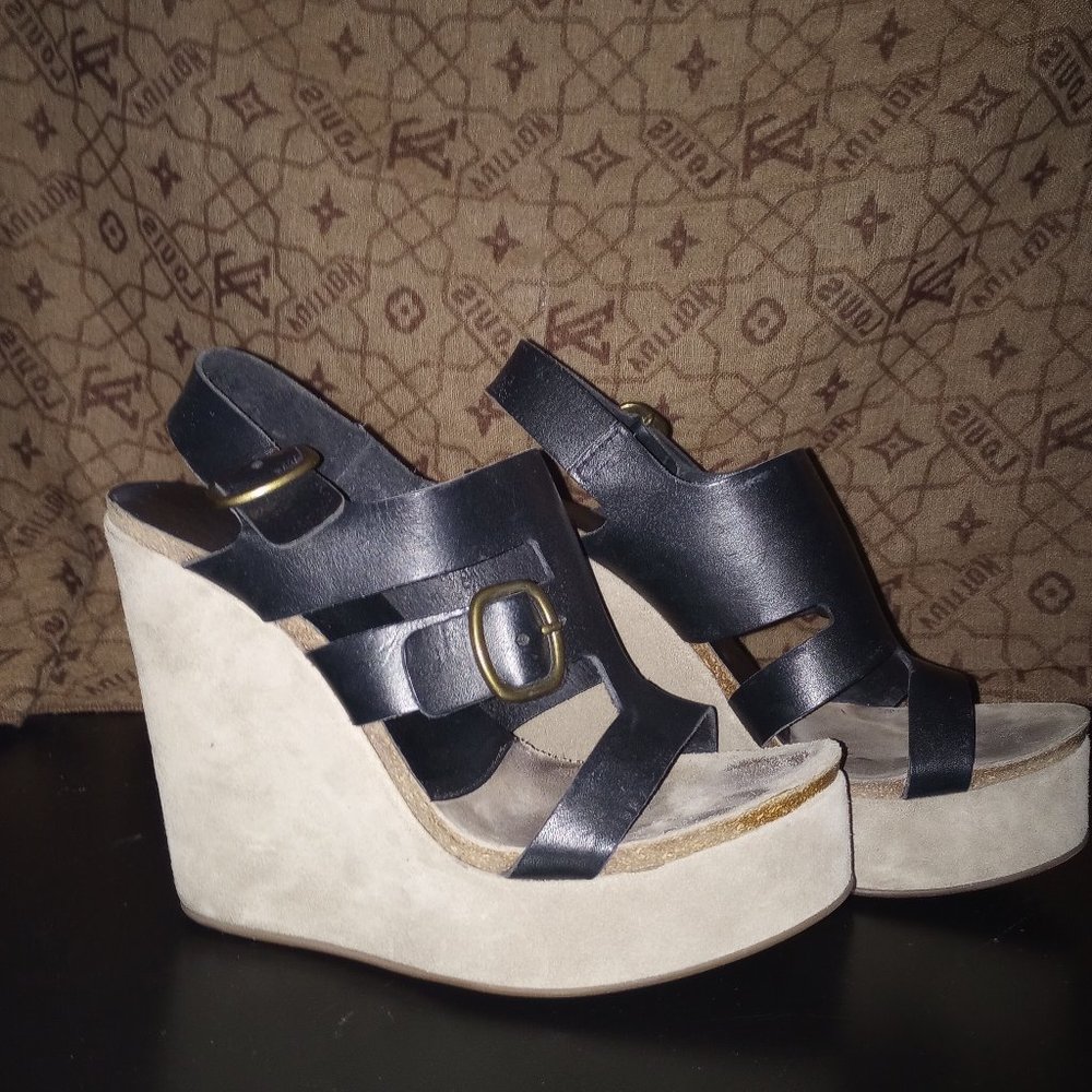 Pedro Garcia Wedge Shoe